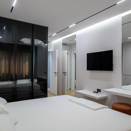 The View Luxury Sea View * Sarandë