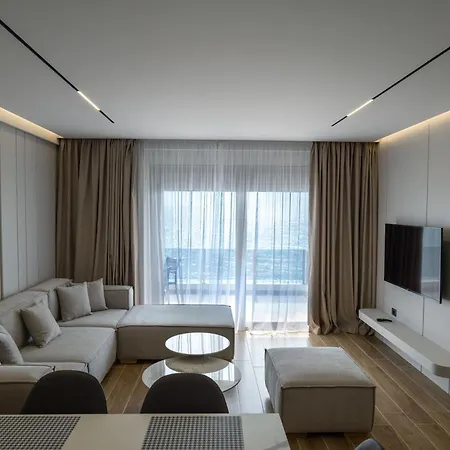 The View Luxury Sea View 公寓 *