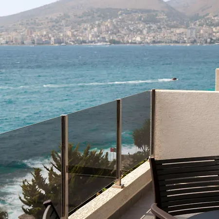 The View Luxury Sea View *