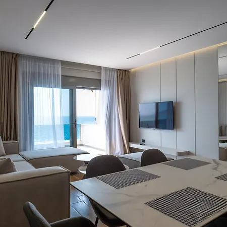 The View Luxury Sea View Апартаменты *
